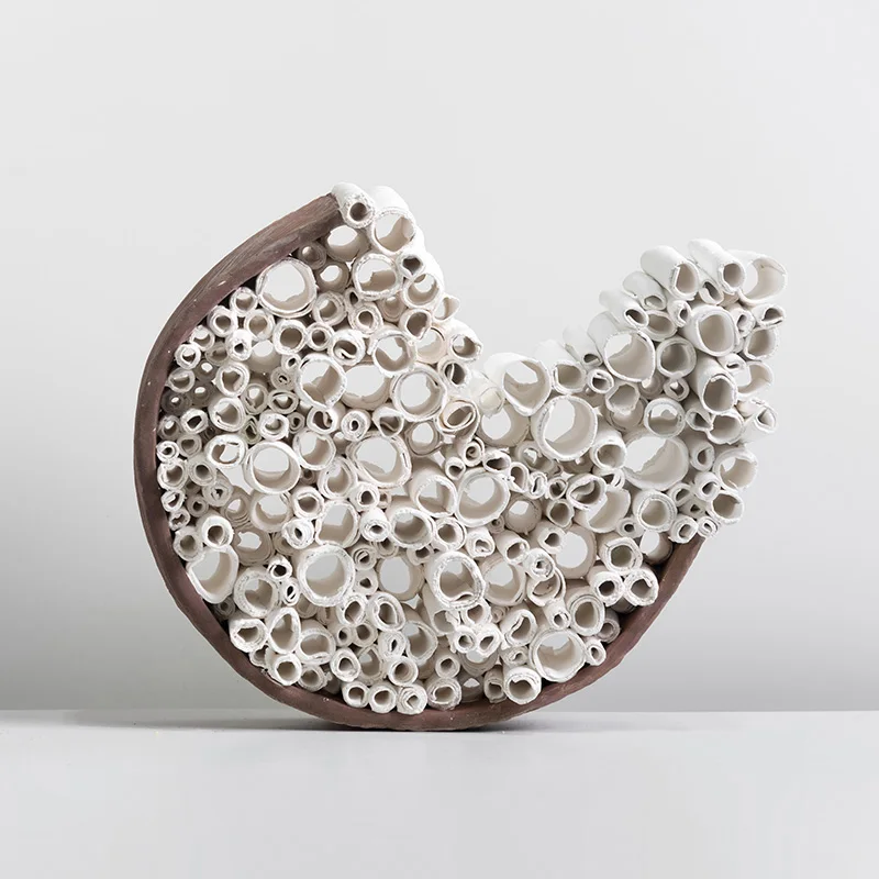Creative Handmade Abstract Sculpture For Home Designer Decor Accessories Villa Club House Porcelain Stacked Roll Shaped Crafts
Creative Handmade Abstract Sculpture For Home Designer Decor Accessories Villa Club House Porcelain Stacked Roll Shaped Crafts