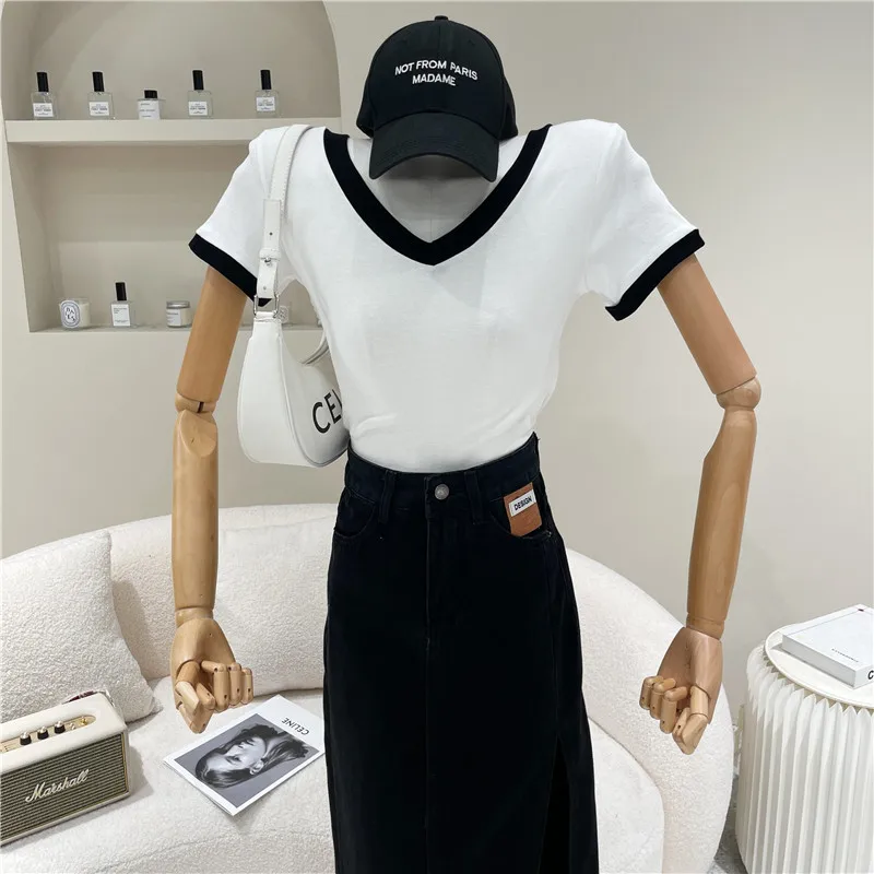 Women's Spring Summer 2021 Fashion Color Contrast V-neck Backless T-shirt Short Top
Women's Spring Summer 2021 Fashion Color Contrast V-neck Backless T-shirt Short Top