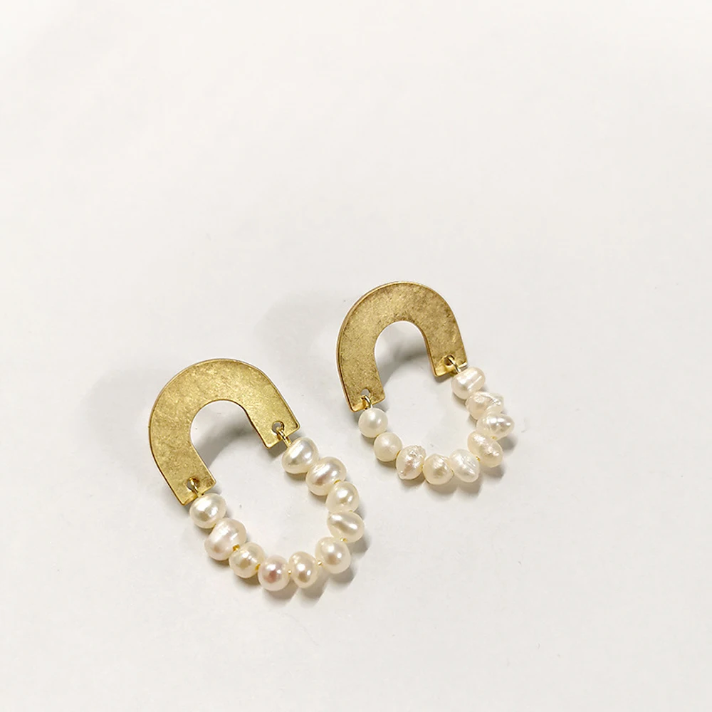 2021 Han Edition Stud Earrings Fashionable Personality Baroque Imitation Pearl Earrings Female Temperament Jewelry Gifts
2021 Han Edition Stud Earrings Fashionable Personality Baroque Imitation Pearl Earrings Female Temperament Jewelry Gifts