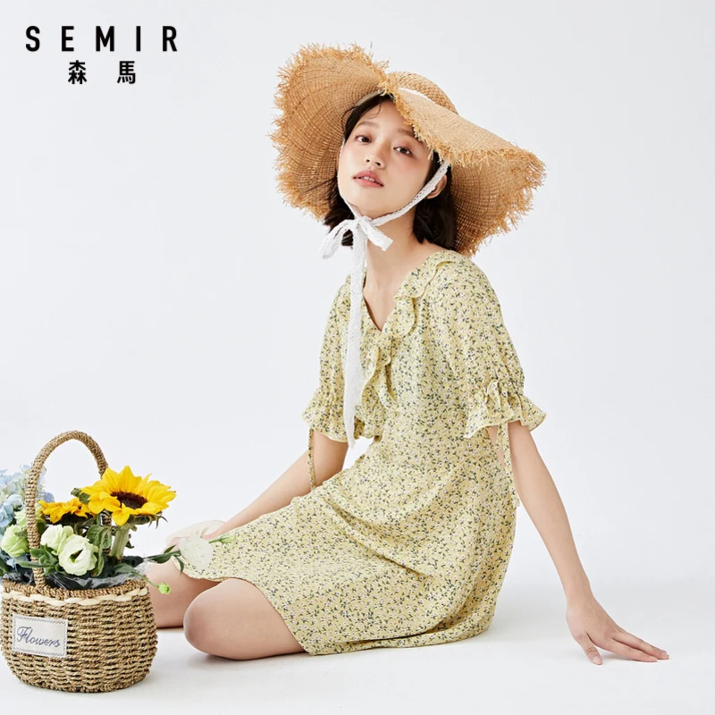 SEMIR Women fashion dress 2021 summer new short sleeve lace collar sweet cute cotton fashion dresses for woman
SEMIR Women fashion dress 2021 summer new short sleeve lace collar sweet cute cotton fashion dresses for woman