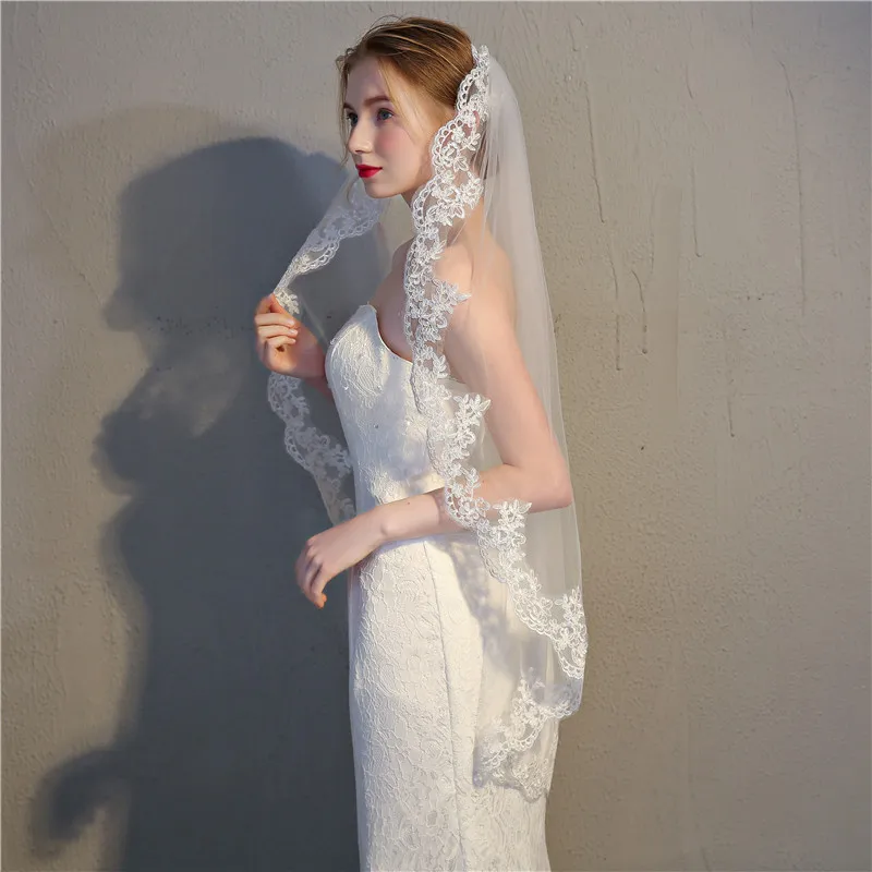Cheaper Veil Wedding Veil With Comb Wedding Accessories Lace Bridal Veil Soft Tulle Veil
Cheaper Veil Wedding Veil With Comb Wedding Accessories Lace Bridal Veil Soft Tulle Veil