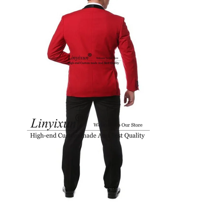 Red Jacket + Black Pants and Bow Tie Hankerchief Groomsmen Shawl Lapel Groom Tuxedos Side Vent Men Suits Wedding Best Man
Red Jacket + Black Pants and Bow Tie Hankerchief Groomsmen Shawl Lapel Groom Tuxedos Side Vent Men Suits Wedding Best Man