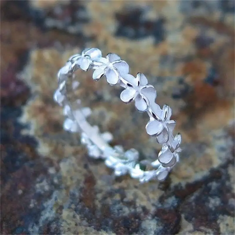 Fashion Beauty Women Hawaiian Plumeria Flower Rings Eternity Band Wedding Ring Prom Party Gift
Fashion Beauty Women Hawaiian Plumeria Flower Rings Eternity Band Wedding Ring Prom Party Gift