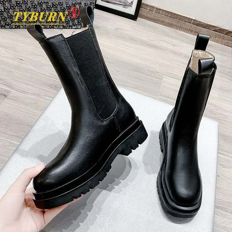 New Designer Women's Chesil Boots Platform Shoes Nude Boots Slip on Chunky Heel BV Boot Brand Designer Autumn and Winter Shoes
New Designer Women's Chesil Boots Platform Shoes Nude Boots Slip on Chunky Heel BV Boot Brand Designer Autumn and Winter Shoes