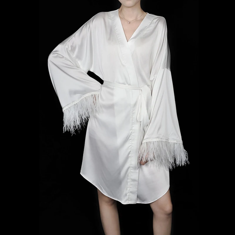Satin Bathrobe with Feather Women's Autumn Faux Silk Ladies Dressing Gown with Sashes Solid Japan Style Sleepwear for Female
Satin Bathrobe with Feather Women's Autumn Faux Silk Ladies Dressing Gown with Sashes Solid Japan Style Sleepwear for Female