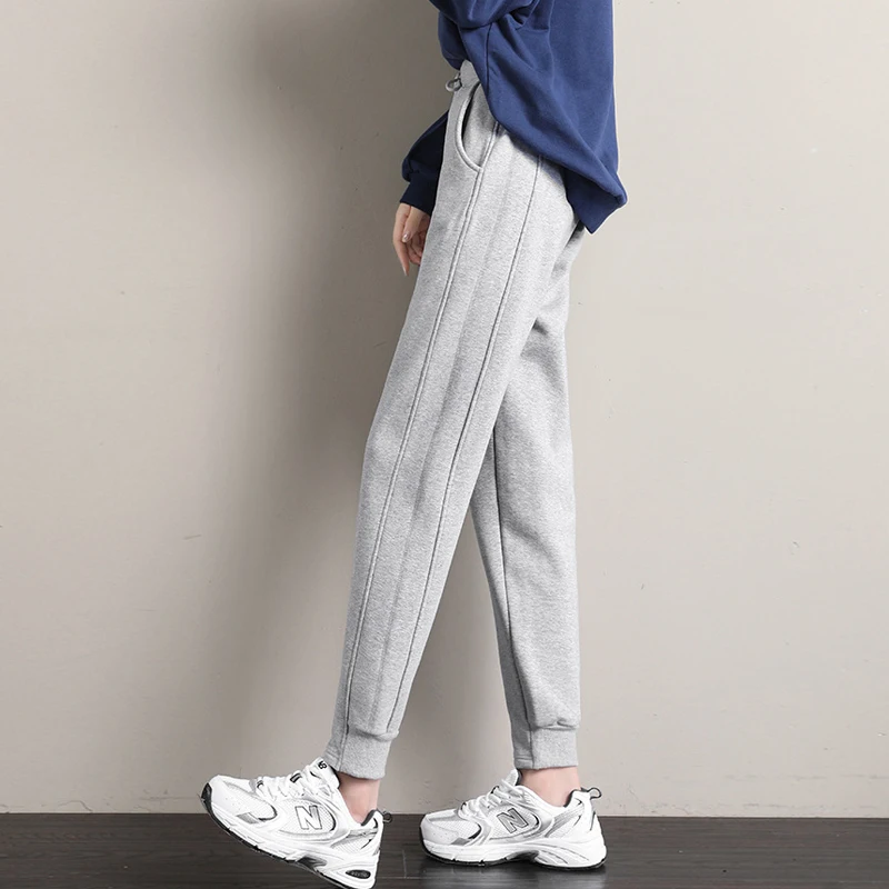 Women's Sport Sweatpants Fashion High Waist Candy Color Thicken Pants 2020 Winter Warm Trousers Plus Size Fleece Leggings P9527
Women's Sport Sweatpants Fashion High Waist Candy Color Thicken Pants 2020 Winter Warm Trousers Plus Size Fleece Leggings P9527
