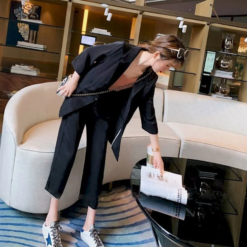 Plus Size Womens Suits College Fashion Loose Suits Sweet Korean Professional Suit Blazer Women Cropped Trousers Two Piece Sets
Plus Size Womens Suits College Fashion Loose Suits Sweet Korean Professional Suit Blazer Women Cropped Trousers Two Piece Sets