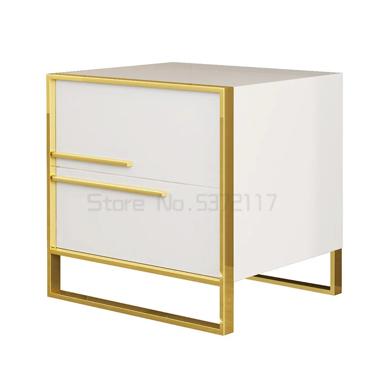 Italian simple stainless steel gilded bright paint storage cabinet modern household master bedroom bedside cabinet
Italian simple stainless steel gilded bright paint storage cabinet modern household master bedroom bedside cabinet