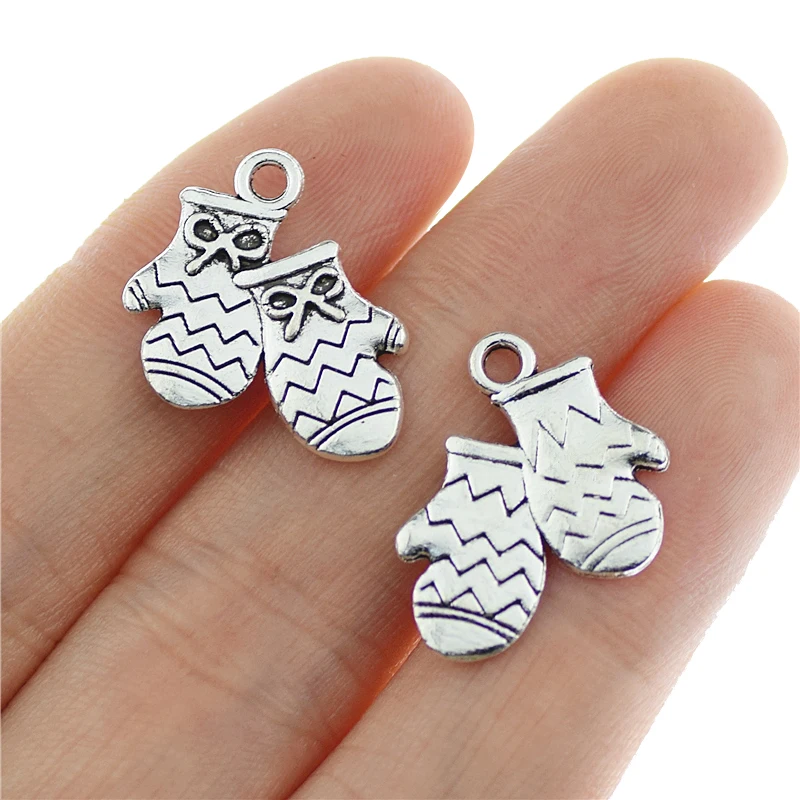15pcs 19x15mm Antique Silver Color Christmas Gloves Charms Pendants DIY Jewelry Making Necklace Bracelets Handmade Craft
15pcs 19x15mm Antique Silver Color Christmas Gloves Charms Pendants DIY Jewelry Making Necklace Bracelets Handmade Craft