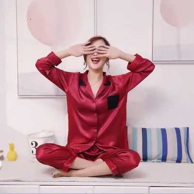 New ice silk pajamas women long sleeve simulation silk home service sexy two piece thin spring and autumn home service suit
New ice silk pajamas women long sleeve simulation silk home service sexy two piece thin spring and autumn home service suit