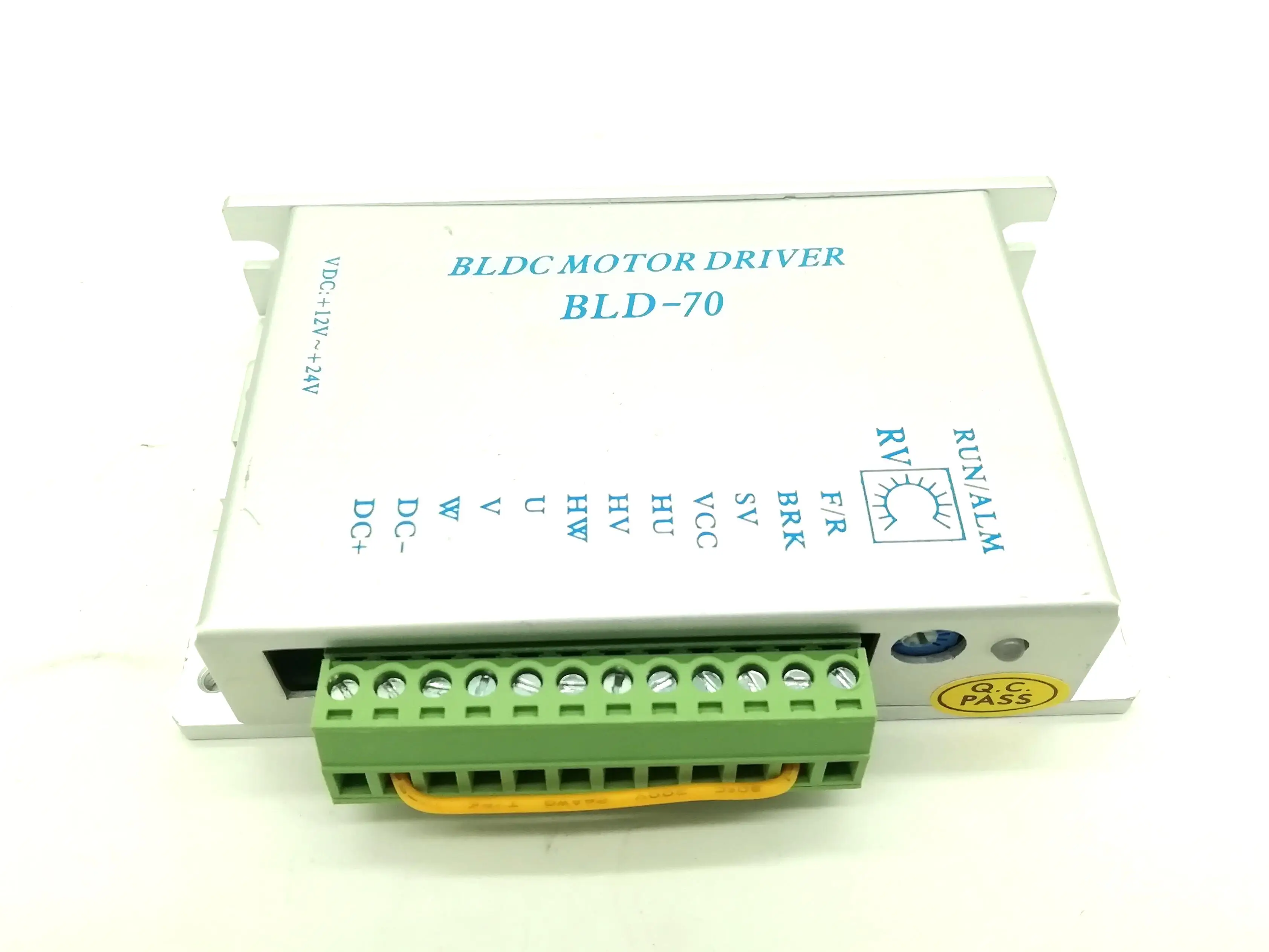 Бесщеточный двигатель постоянного тока BLD70 0 05 3A выходной ток 24 В максимальное входное напряжение|Драйвер