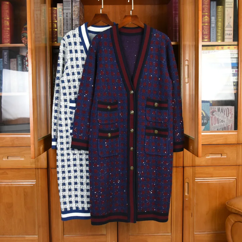 2021 Spring Autumn Women High quality V-neck plaid knitted coat Fashion elegant women loose cardigans Top C661
2021 Spring Autumn Women High quality V-neck plaid knitted coat Fashion elegant women loose cardigans Top C661