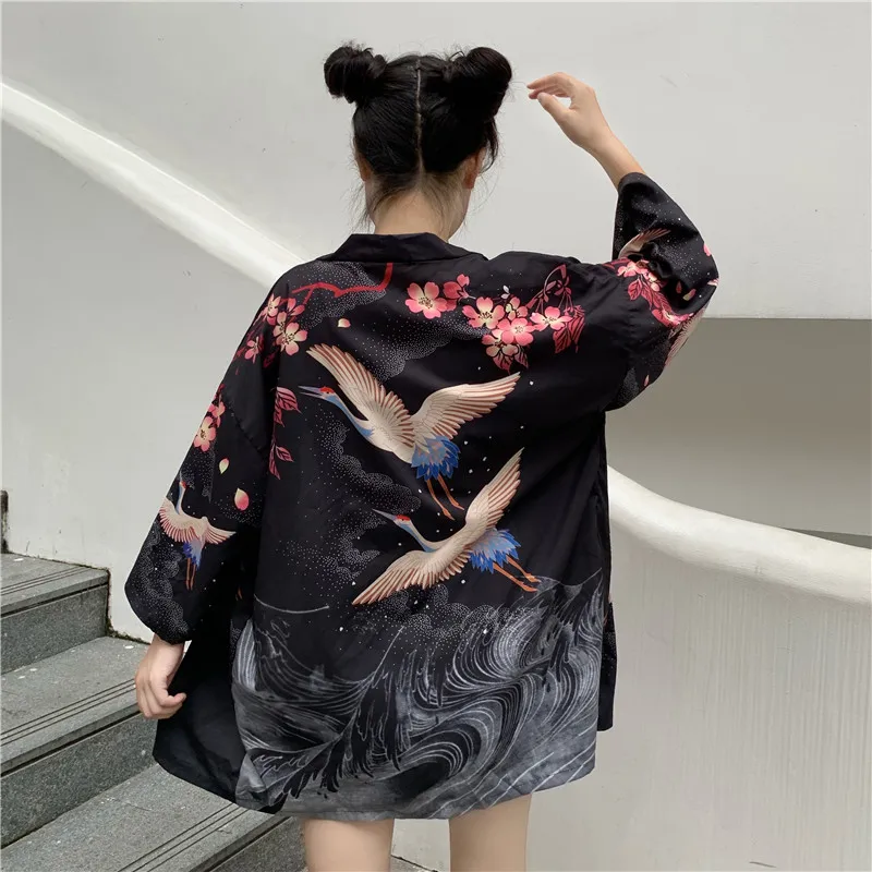Kimonos Woman Blouse 2020 Summer Japanese Fashion Obi Yukata Beach Kimono Cardigan Haori Women'S Japanese Anime Kimono FF2861
Kimonos Woman Blouse 2020 Summer Japanese Fashion Obi Yukata Beach Kimono Cardigan Haori Women'S Japanese Anime Kimono FF2861