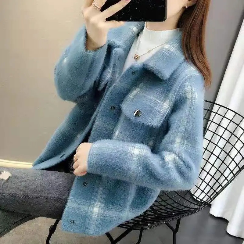 2020 New Autumn and Winter Women Faux Mink Fur Sweaters Fashion Loose Square Collar Female Long Sleeve Plaid Knit Cardigans Z142
2020 New Autumn and Winter Women Faux Mink Fur Sweaters Fashion Loose Square Collar Female Long Sleeve Plaid Knit Cardigans Z142