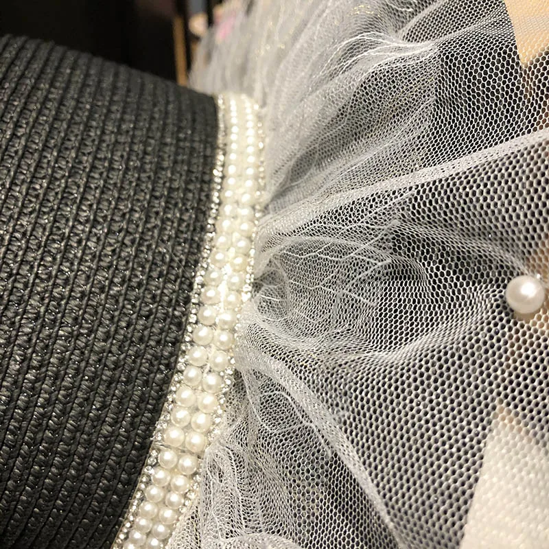Lace Pearl Spliced Flat Top Fedoras Women Party Elegant Straw Knitted Hats Outdoors Sun Protectors Cap Wide Brim Hat Black White
Lace Pearl Spliced Flat Top Fedoras Women Party Elegant Straw Knitted Hats Outdoors Sun Protectors Cap Wide Brim Hat Black White
