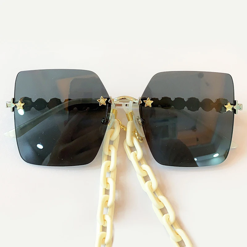2021 Classic Vintage Rimless Sunglasses Women Oversized Sunglasses Women Men Retro Black Luxury Sun Glasses Chain Oculos UV400
2021 Classic Vintage Rimless Sunglasses Women Oversized Sunglasses Women Men Retro Black Luxury Sun Glasses Chain Oculos UV400