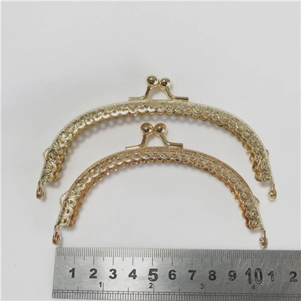 10pcs 10.5cm 12.5cm Light Gold Color Arc Metal Frame for Coin Purse Bag Handbag DIY
10pcs 10.5cm 12.5cm Light Gold Color Arc Metal Frame for Coin Purse Bag Handbag DIY