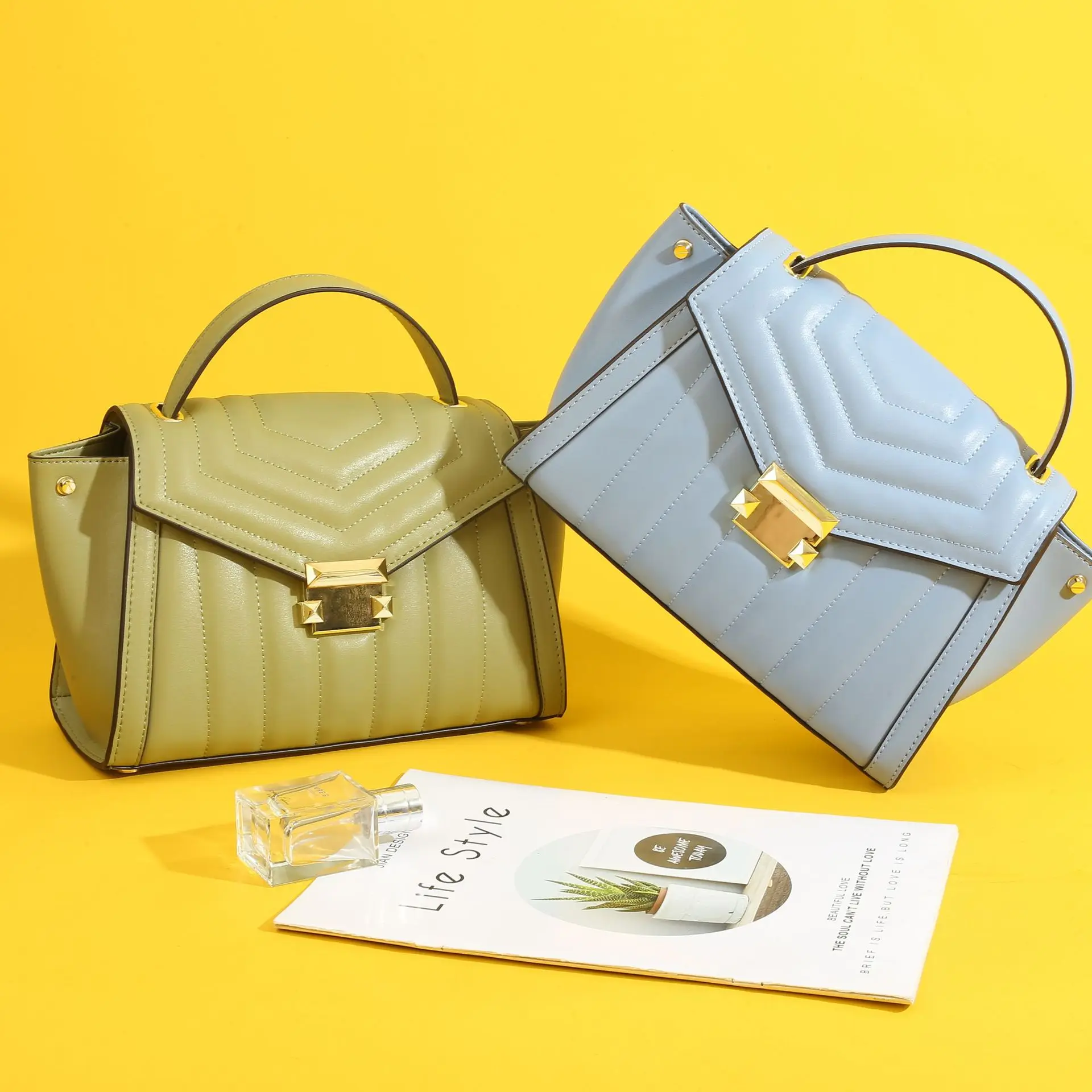 Handbags for Women New Fashion Designer Genuine Leather Shoulder Bags Female Top-Handle Tote Crossbody Messenger Bag purses
Handbags for Women New Fashion Designer Genuine Leather Shoulder Bags Female Top-Handle Tote Crossbody Messenger Bag purses