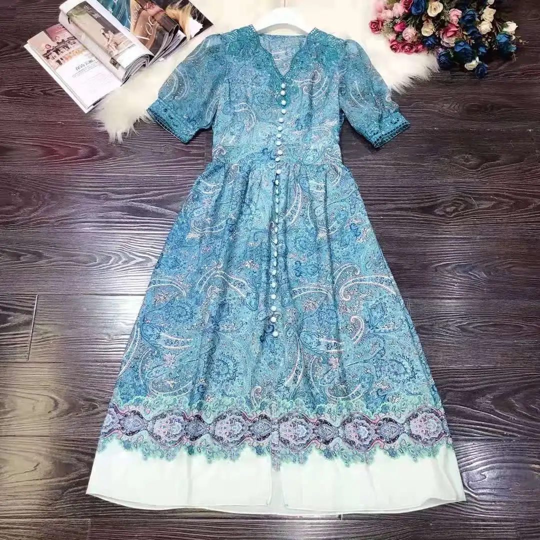 Embroidery burnt flower cashew flower dress
Embroidery burnt flower cashew flower dress