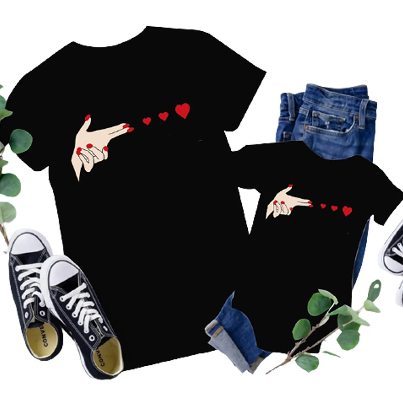 Модель 2021 года, одежда для семьи, футболка для матери и ребенка, сочетающаяся с семьей одежда, летняя футболка с принтом Love, одежда для папы и ...
Модель 2021 года, одежда для семьи, футболка для матери и ребенка, сочетающаяся с семьей одежда, летняя футболка с принтом Love, одежда для папы и ...