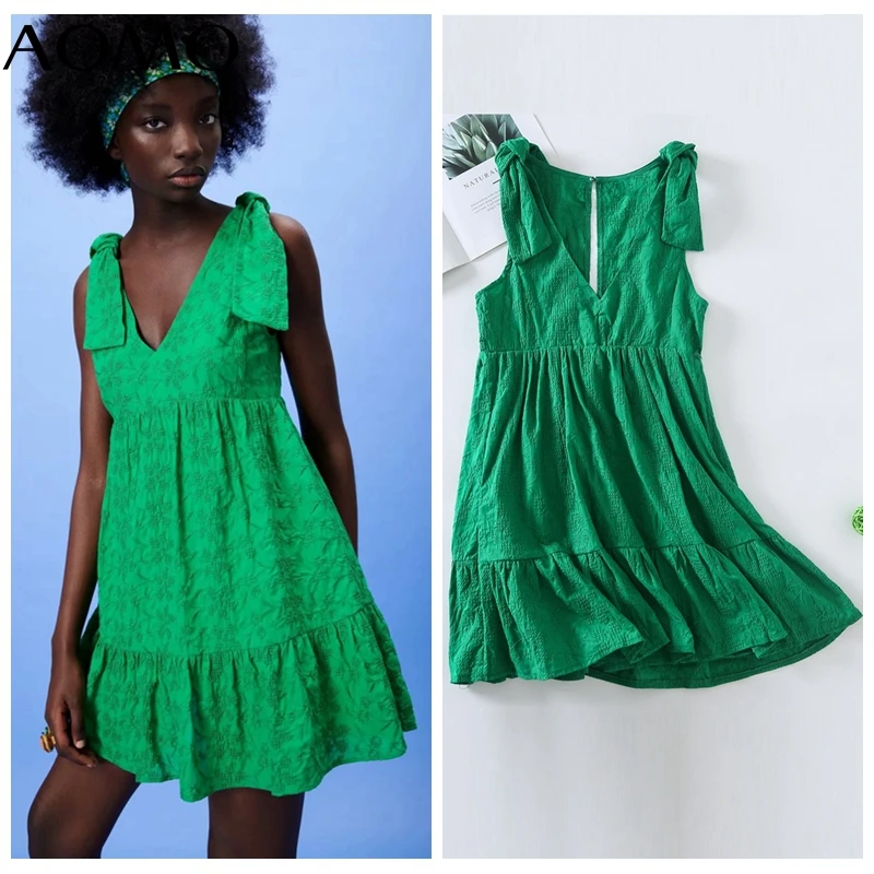 AOMO Fashion Women Summer Green Cotton Embroidery Playsuit Bow Sleeveless Buttons Female Beach Playsuit 6H53A
AOMO Fashion Women Summer Green Cotton Embroidery Playsuit Bow Sleeveless Buttons Female Beach Playsuit 6H53A