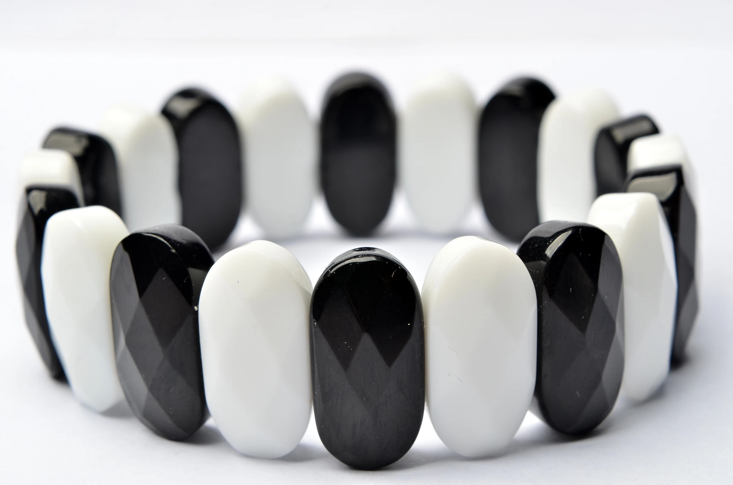 Natural Black and white jasper Bracelets Geometry Long Beaded Stone Wrap Bracelet Elastic Bangle
Natural Black and white jasper Bracelets Geometry Long Beaded Stone Wrap Bracelet Elastic Bangle