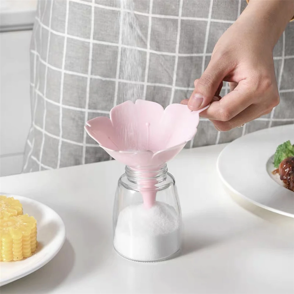2PCS/Set Japanese Cherry Blossom Silica Gel Style Funnels Home Olive Oil Condiments Liquid Powder Dispenser Kitchen Accessories
2PCS/Set Japanese Cherry Blossom Silica Gel Style Funnels Home Olive Oil Condiments Liquid Powder Dispenser Kitchen Accessories