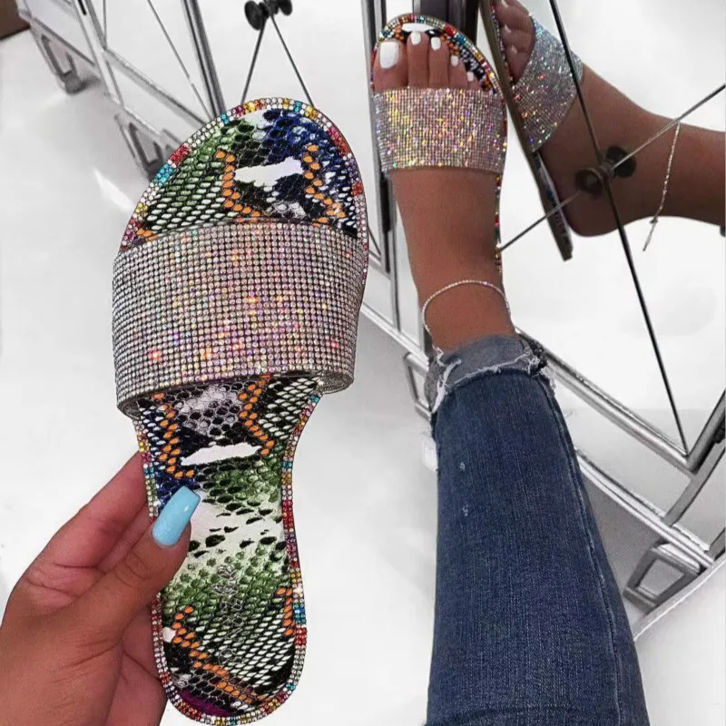 Rhinestone Candy-colored Slippers New Fashion Women Flip Flop Fashion Wild Beach Shoe Diamond Flat Bottom Outdoor Wild Slides
Rhinestone Candy-colored Slippers New Fashion Women Flip Flop Fashion Wild Beach Shoe Diamond Flat Bottom Outdoor Wild Slides