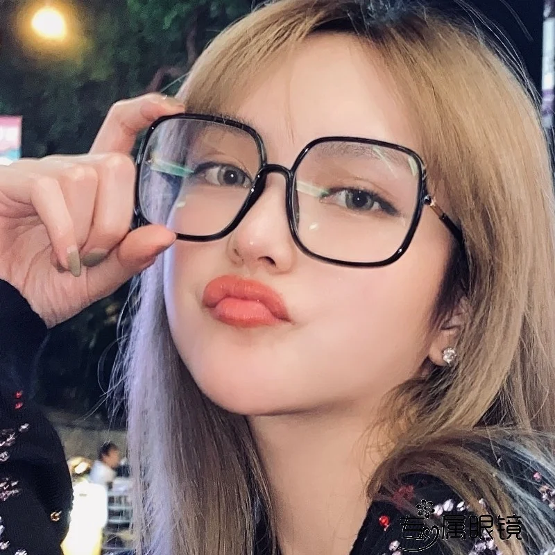 Blue Light Blocking Glasses 2020 Women Oversized Eyeglasses Anti Blue Light Computer Glasses Men Safety Eyewear Spectacle 
Blue Light Blocking Glasses 2020 Women Oversized Eyeglasses Anti Blue Light Computer Glasses Men Safety Eyewear Spectacle