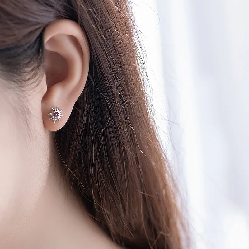 925 Sterling Silver Sunflower Stud Earrings For Women Wedding Party Jewelry Accessories eh1265
925 Sterling Silver Sunflower Stud Earrings For Women Wedding Party Jewelry Accessories eh1265