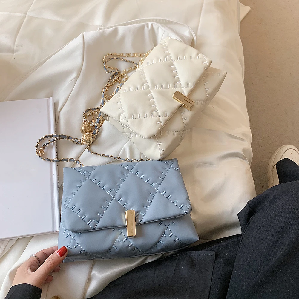 Metal Chain Messenger bag Retro Women Pure Color PU Lattice Pattern Shoulder Bag Casual Chain Handbag 
Metal Chain Messenger bag Retro Women Pure Color PU Lattice Pattern Shoulder Bag Casual Chain Handbag