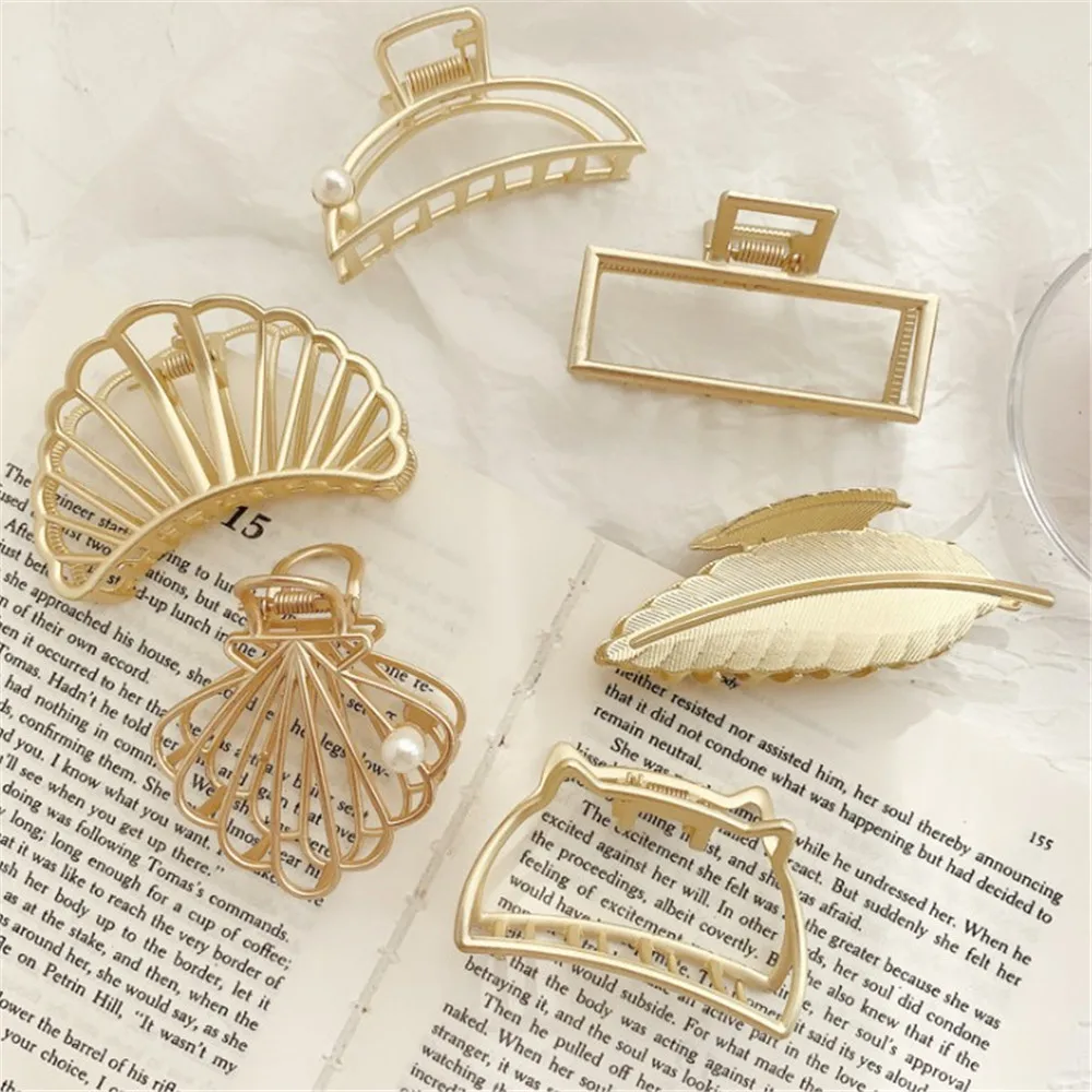 Simple Metal Hair Claws Vintage Large Shower Bath Hairpins Women Girls Ponytail Holder Clips Headwear Makeup Styling Accessories
Simple Metal Hair Claws Vintage Large Shower Bath Hairpins Women Girls Ponytail Holder Clips Headwear Makeup Styling Accessories