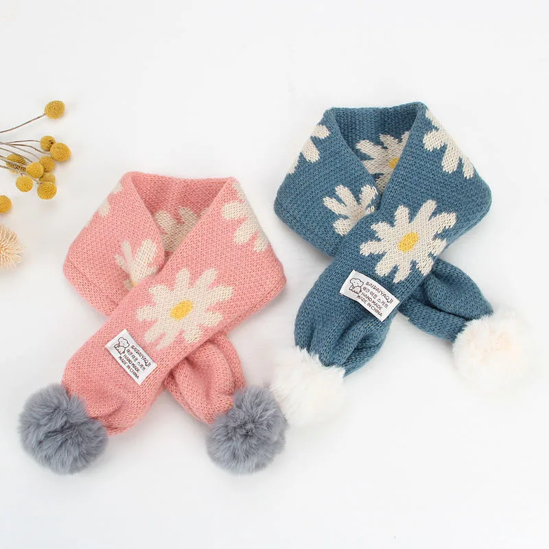 High Quality Wool Knitted warm and comfortable Children's scarf baby cute cartoon scarf
High Quality Wool Knitted warm and comfortable Children's scarf baby cute cartoon scarf