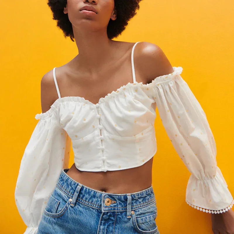 2021 Za Embroidered Dotted Woman Top Summer Off Shoulder Thin Straps White Blouse Chic Long Sleeve Ruffle Button Crop Tops Women
2021 Za Embroidered Dotted Woman Top Summer Off Shoulder Thin Straps White Blouse Chic Long Sleeve Ruffle Button Crop Tops Women