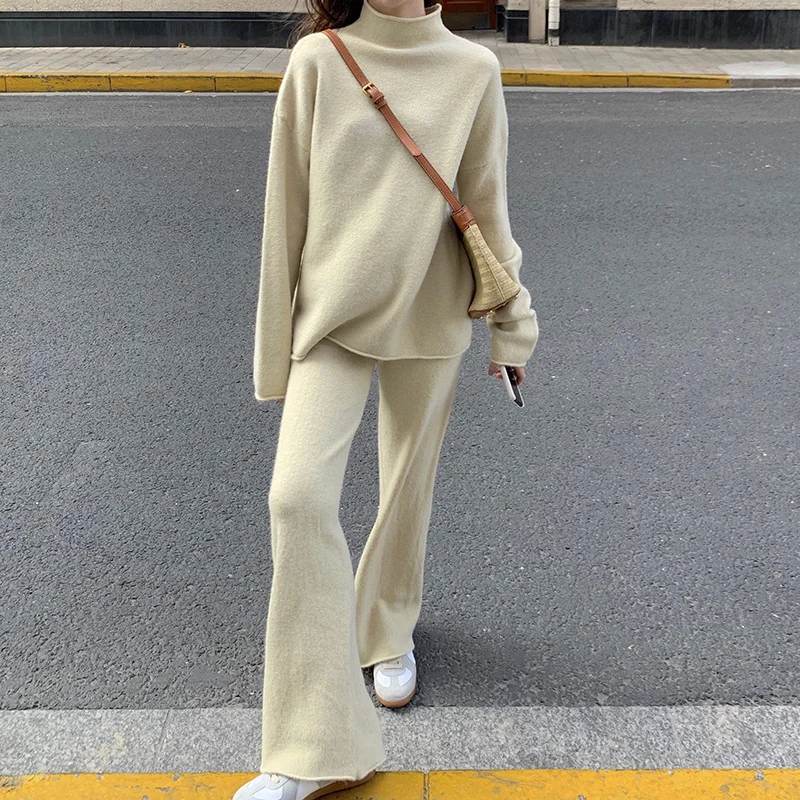 Women's two-piece autumn clothes, wide leg sweaters, sweatshirts, knitted suits, spring clothes, suits.
Women's two-piece autumn clothes, wide leg sweaters, sweatshirts, knitted suits, spring clothes, suits.