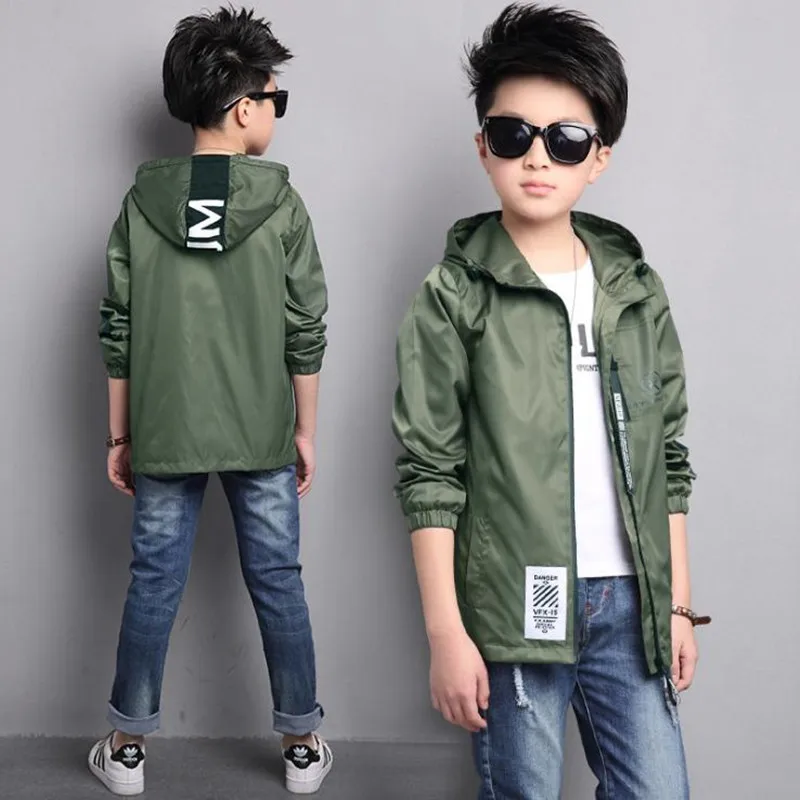 Autumn boys' coat 2018 new children's wear, Korean version, children's long windbreaker, big boy boy sportswear boys clothing
Autumn boys' coat 2018 new children's wear, Korean version, children's long windbreaker, big boy boy sportswear boys clothing