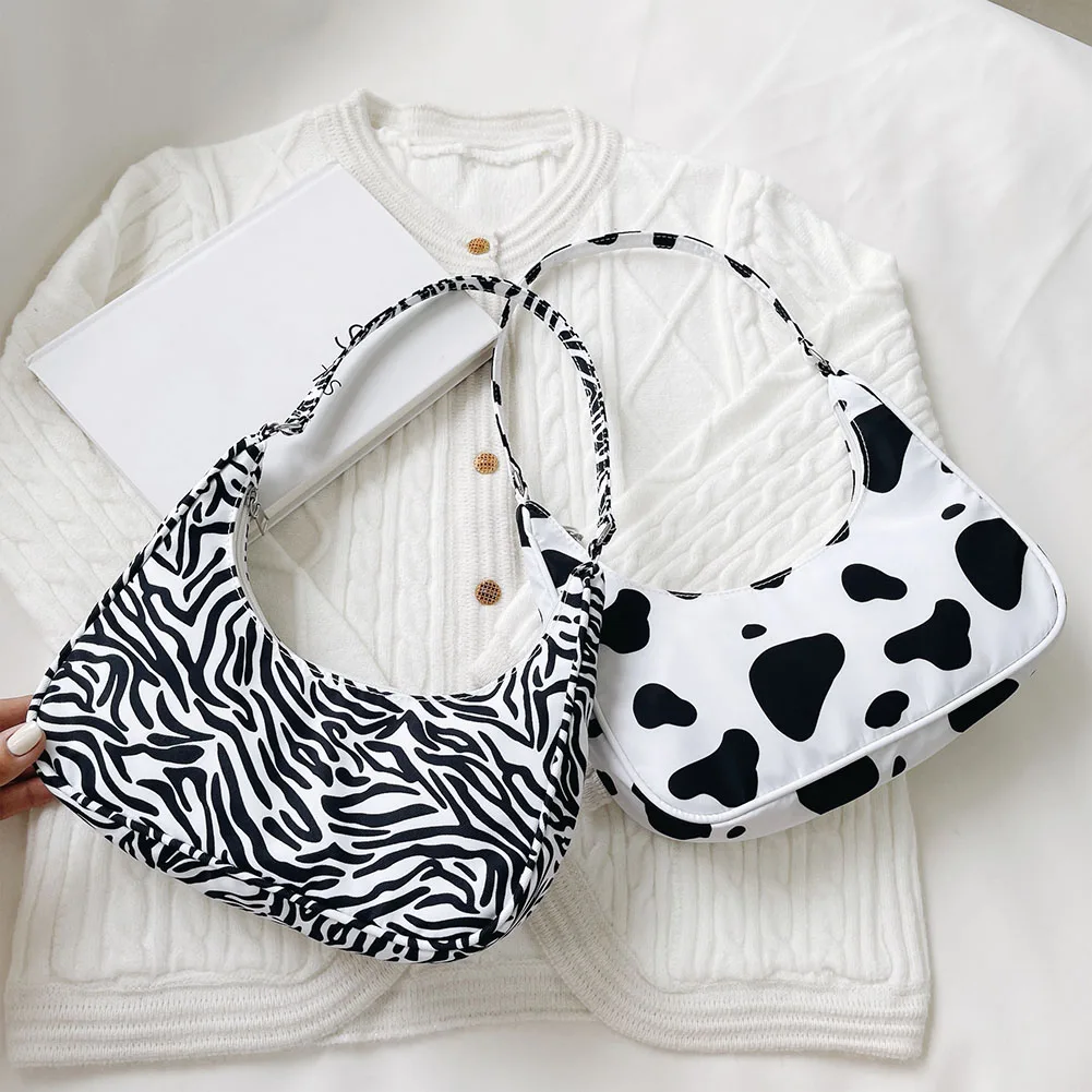 Women Casual Nylon Half Moon Bags Animal Pattern Printing Small Underarm Bags for Ladies Simple Female Shoulder Bags
Women Casual Nylon Half Moon Bags Animal Pattern Printing Small Underarm Bags for Ladies Simple Female Shoulder Bags