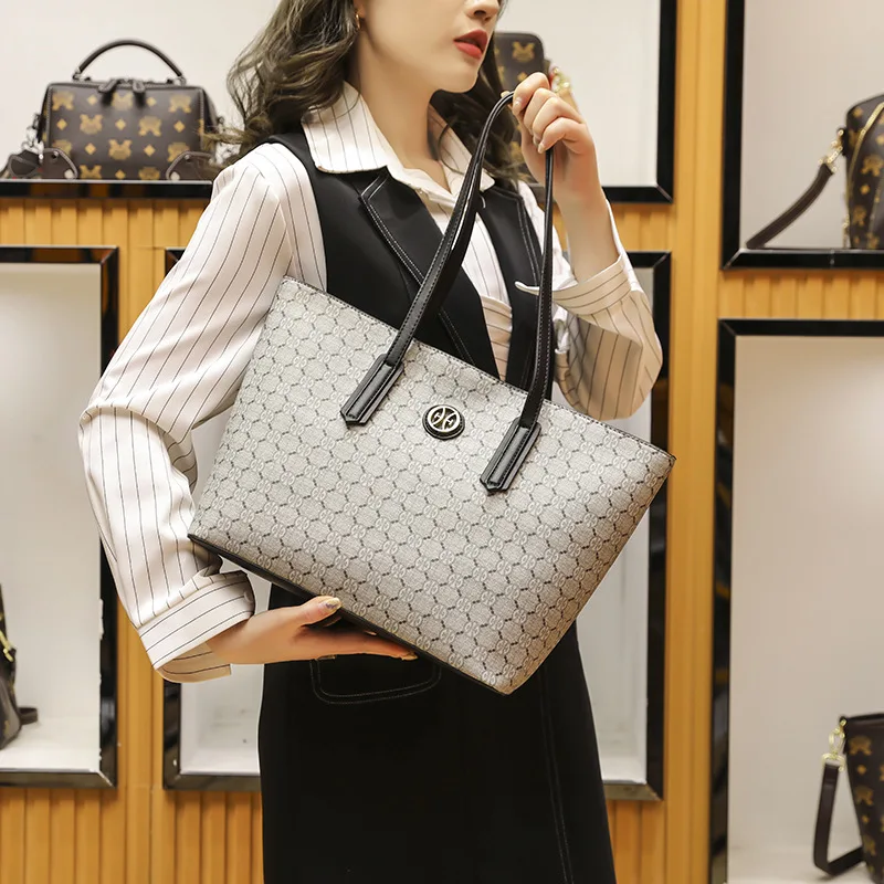 Bags for Women 2021 New Fashion Tote Portable All-match One-shoulder Large-capacity Printed Diagonal Shopping Bag Designer Bags
Bags for Women 2021 New Fashion Tote Portable All-match One-shoulder Large-capacity Printed Diagonal Shopping Bag Designer Bags