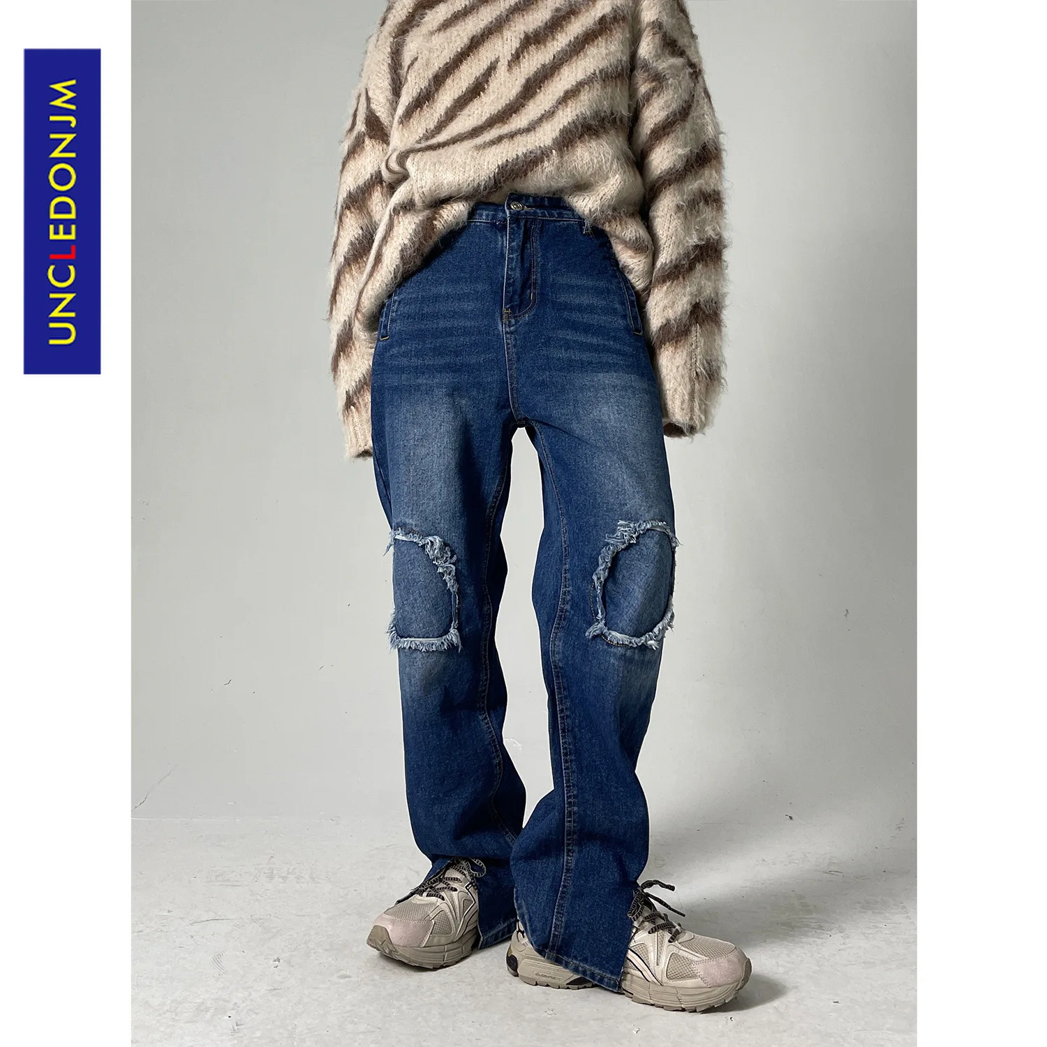 UNCLEDONJM Patchwork ripped jeans for men Hip Hop Distressed goth clothes 2021 men designer jeans for men biker jeans U157
UNCLEDONJM Patchwork ripped jeans for men Hip Hop Distressed goth clothes 2021 men designer jeans for men biker jeans U157