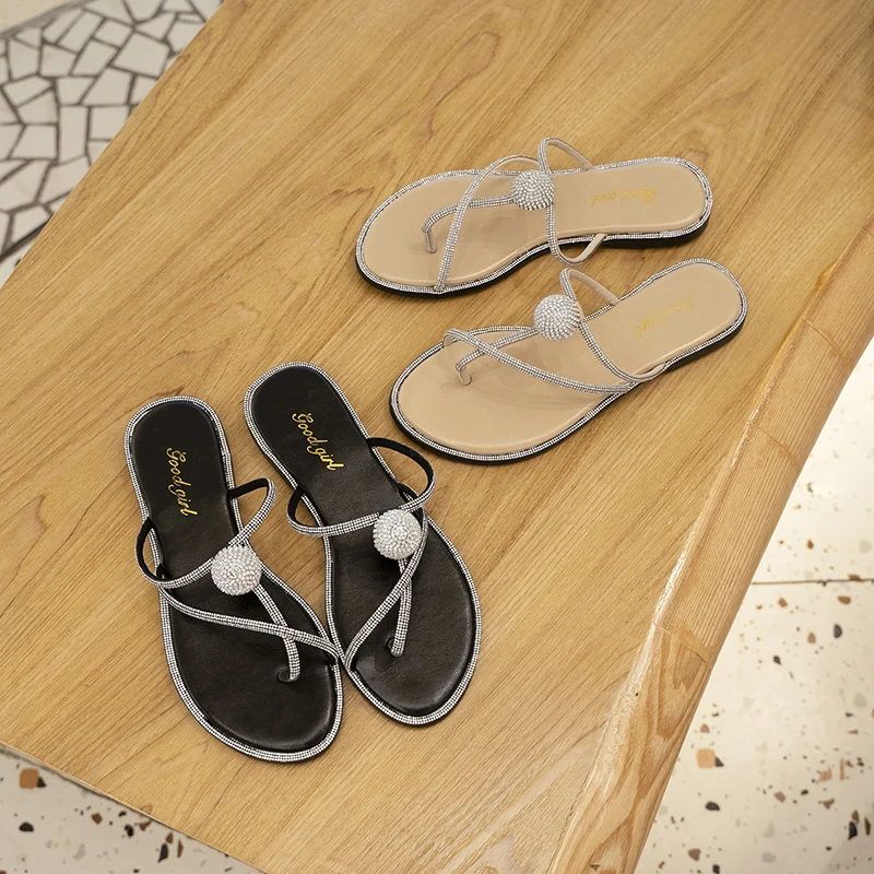 New style flat bottom clip toe drag summer outer wear fashion all-match rhinestone flip-flops women
New style flat bottom clip toe drag summer outer wear fashion all-match rhinestone flip-flops women