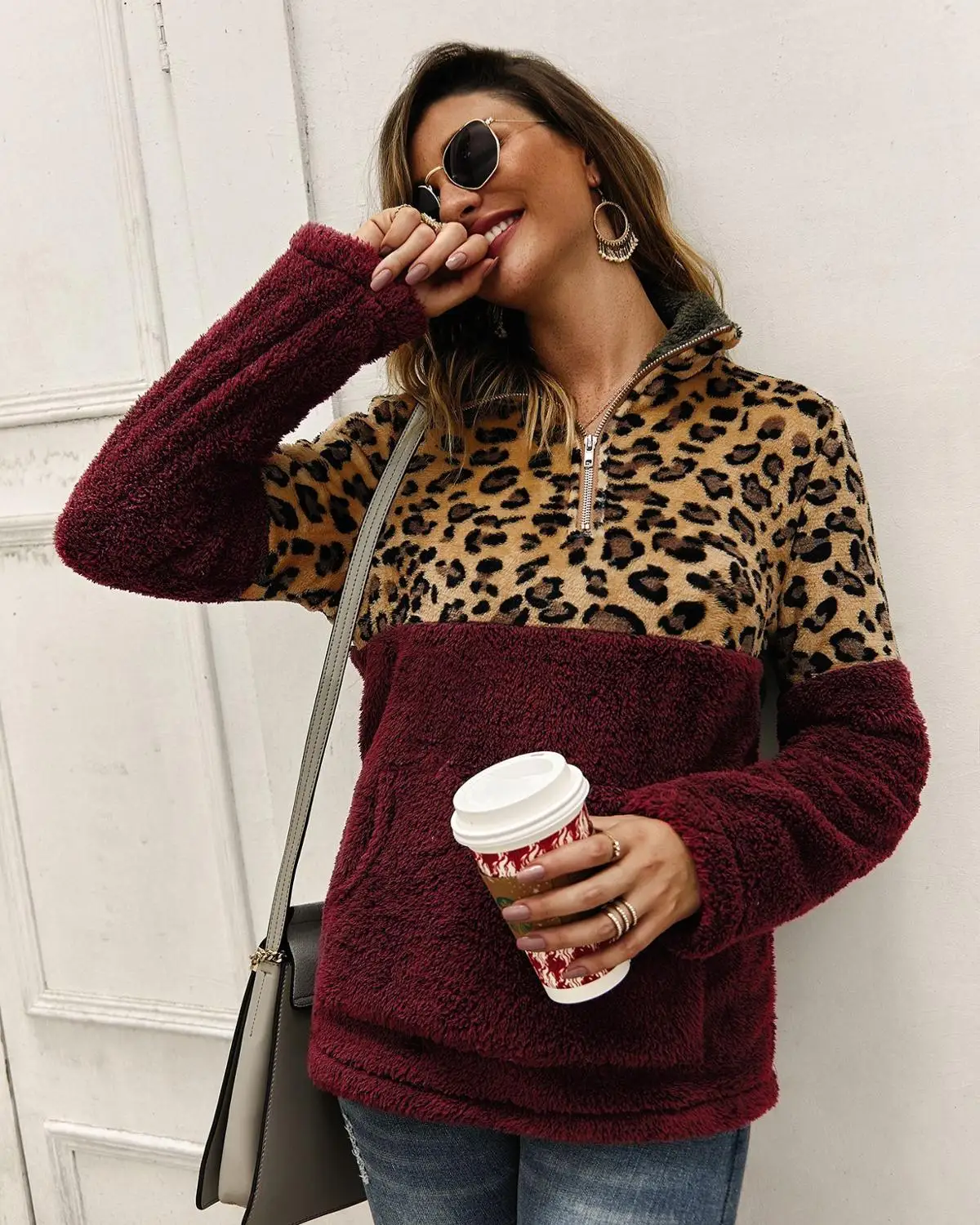 hoody women cashmere leopard long sleeve hoodies pocket women's sweatshirt zipper winter hoody for female coat S M L XL
hoody women cashmere leopard long sleeve hoodies pocket women's sweatshirt zipper winter hoody for female coat S M L XL