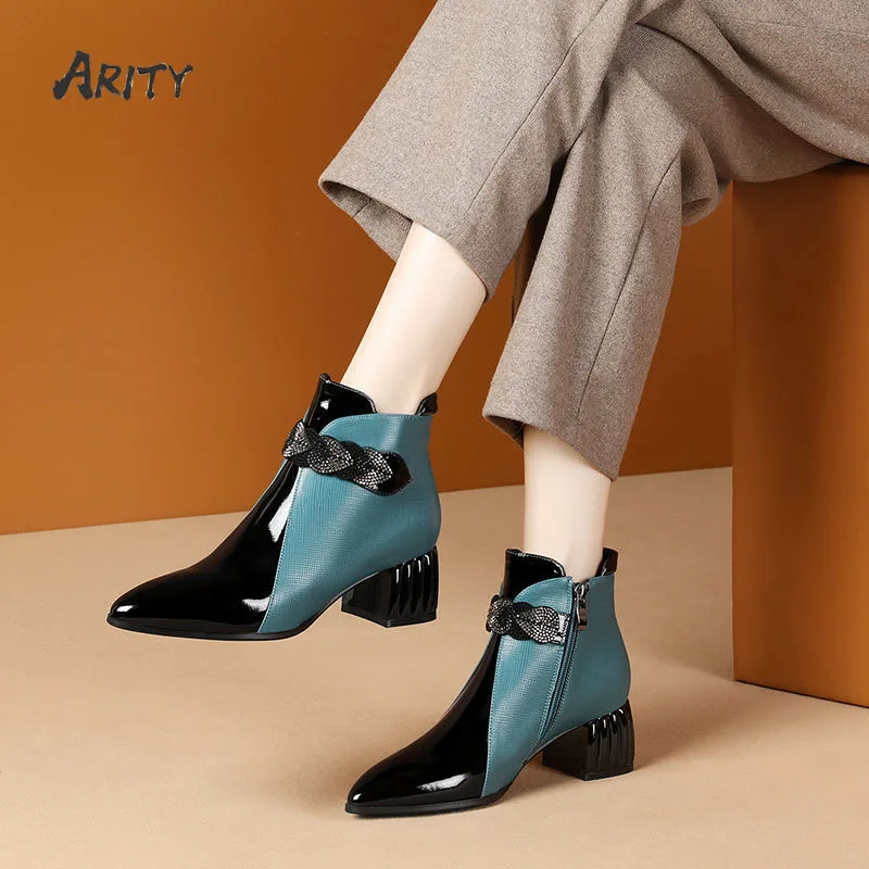 Real soft leather mid-heel British pointed toe color matching abkle boots women's autumn winter 2021 thick heel nude boots
Real soft leather mid-heel British pointed toe color matching abkle boots women's autumn winter 2021 thick heel nude boots