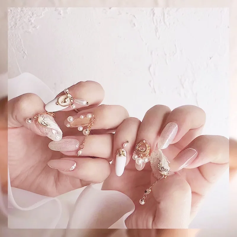 Nail Decoration Embellished Bird Lace Bow Cupid Chain Beads Designs 5 Pcs/Set Metal With Zircon Rhinestones For Beauty Salons
Nail Decoration Embellished Bird Lace Bow Cupid Chain Beads Designs 5 Pcs/Set Metal With Zircon Rhinestones For Beauty Salons