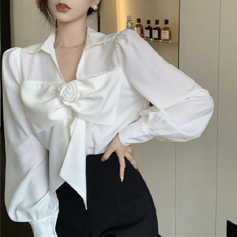 French Vintage Big Bow Lapel Blouses Women 2021 Autumn Fashion Single Breasted Puffs Long Sleeve Cropped White Elegant Shirt
French Vintage Big Bow Lapel Blouses Women 2021 Autumn Fashion Single Breasted Puffs Long Sleeve Cropped White Elegant Shirt