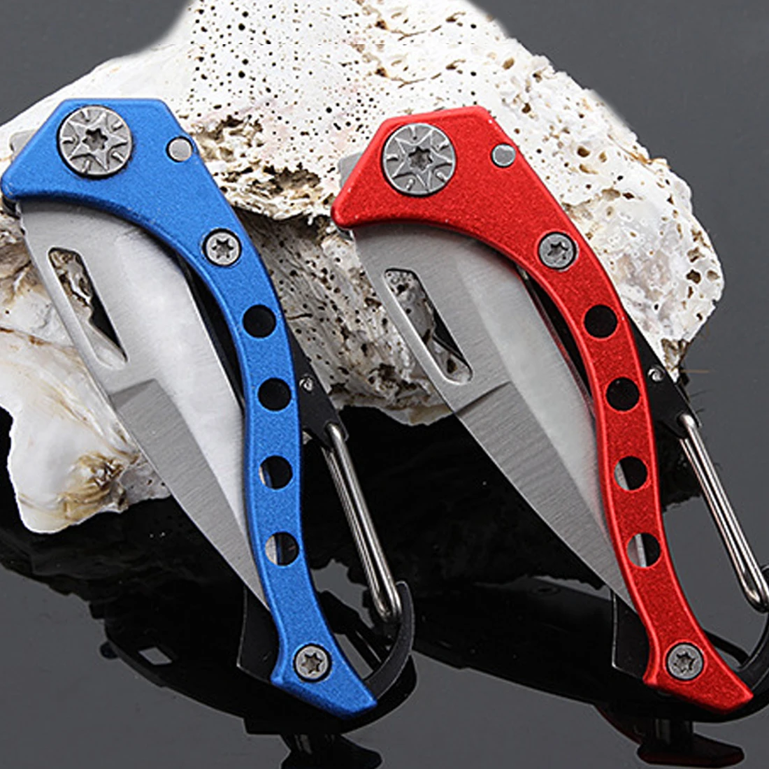 Multifunctional Folding Fruit Knife Tactical Knife Survival Knife Portable Keychain Camping Bag Tool Self-defense Knife Paring
Multifunctional Folding Fruit Knife Tactical Knife Survival Knife Portable Keychain Camping Bag Tool Self-defense Knife Paring