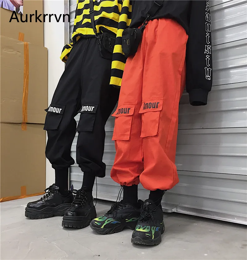 Aurkrrvn Loose BF Harajuku Pants for Ladies Street Pocket Cargo Sweatpannts Women Autumn Cropped Hip Hop Pants Wide Leg Female
Aurkrrvn Loose BF Harajuku Pants for Ladies Street Pocket Cargo Sweatpannts Women Autumn Cropped Hip Hop Pants Wide Leg Female