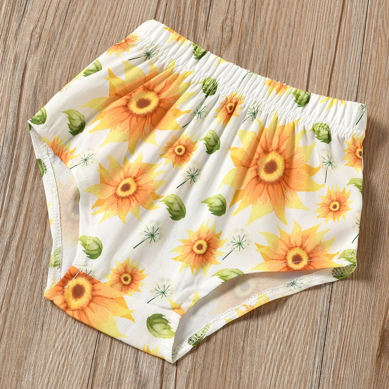 Infant Baby Girls Short Sleeve Flying Sleeve Sunflower Print Skirt Top + Triangle Shorts Set Fashion Casual Baby Clothing
Infant Baby Girls Short Sleeve Flying Sleeve Sunflower Print Skirt Top + Triangle Shorts Set Fashion Casual Baby Clothing