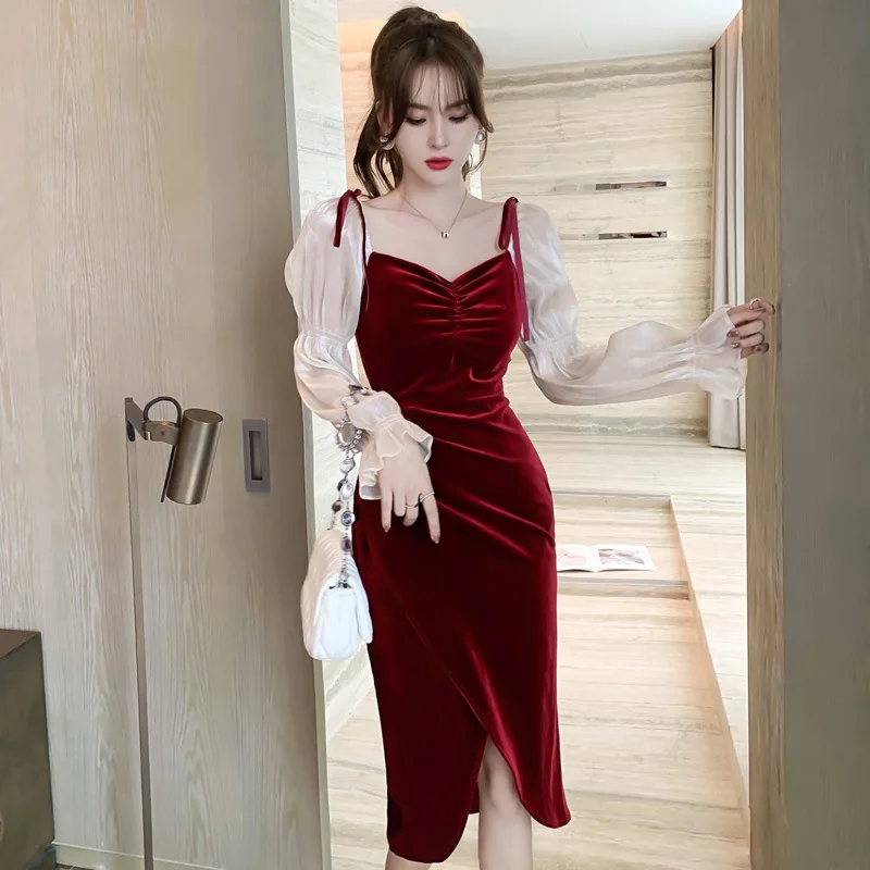 New Red Gold Velvet Dress Foreign Style Autumn and Winter Temperament Bubble Sleeves Hepburn Wind Little Red Dress
New Red Gold Velvet Dress Foreign Style Autumn and Winter Temperament Bubble Sleeves Hepburn Wind Little Red Dress
