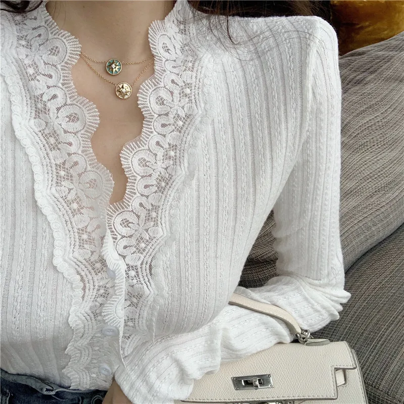 New Style in Autumn and Winter 2020, Women's Knitted Cardigan, Korean V-Neck Lace Versatile, Showing Thin Slim Temperament Top
New Style in Autumn and Winter 2020, Women's Knitted Cardigan, Korean V-Neck Lace Versatile, Showing Thin Slim Temperament Top