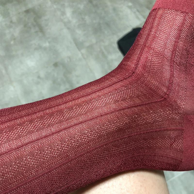 Men's Socks Ultra Thin Silk Socks Mens Formal Dress Suit Socks Sexy Transparent Sheer Socks Erotic Male Business Dress Socks
Men's Socks Ultra Thin Silk Socks Mens Formal Dress Suit Socks Sexy Transparent Sheer Socks Erotic Male Business Dress Socks